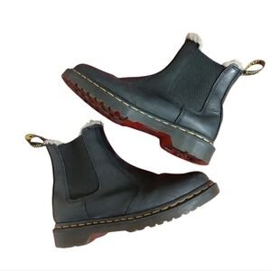 Dr.Martens Leonore Black Leather Chelsea Boots Women’s Black Combat Boot Size 7